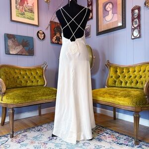 NWT Vintage 90s Flora Nikrooz Ivory Satin And Lace Bridal Nightgown/Chemise